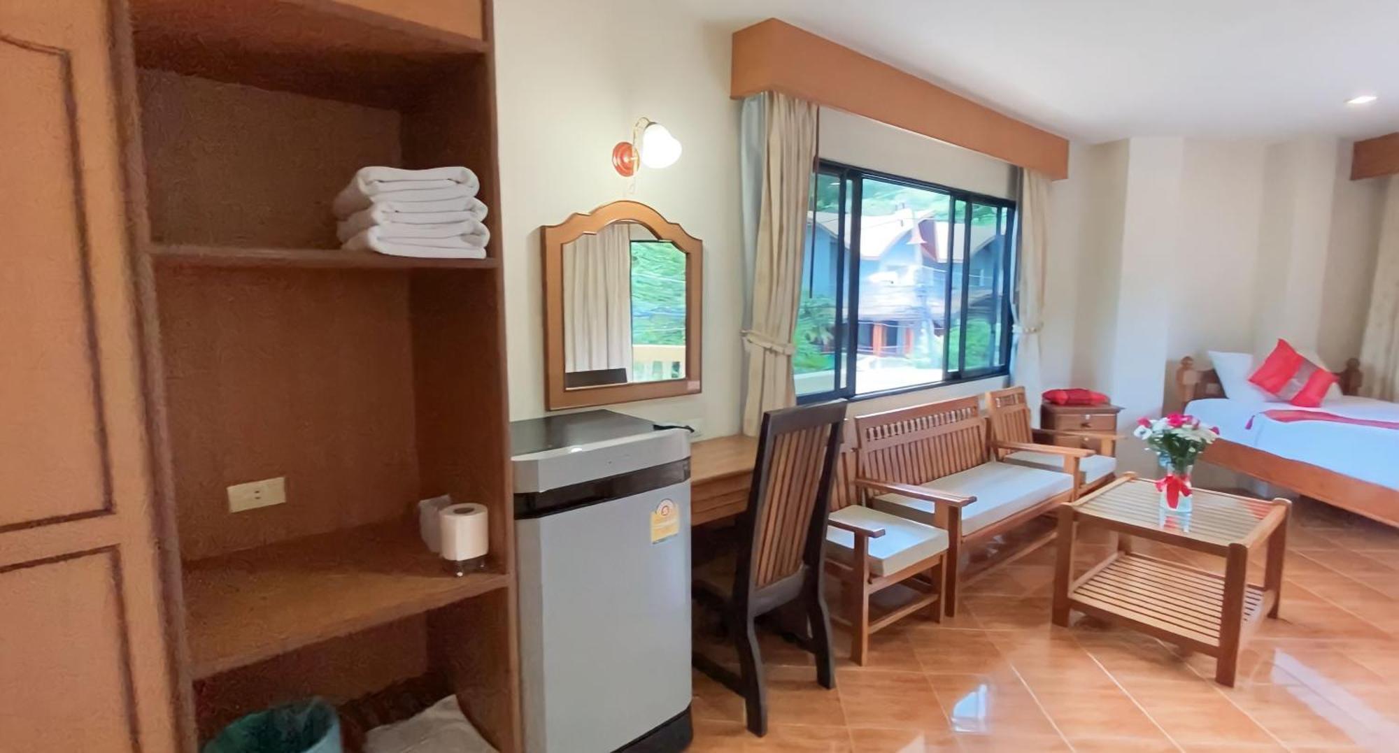 Kata View Guest House Phuket Exterior photo